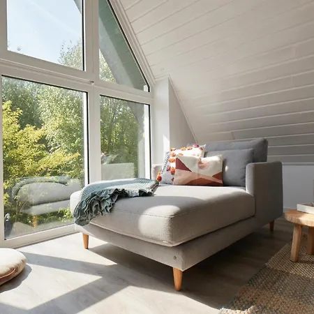 With A Fireplace Just 10 Minutes From The Holiday home