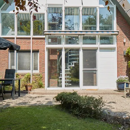 With A Fireplace Just 10 Minutes From The * Sankt Peter-Ording